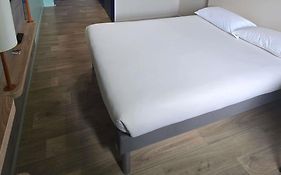 ibis budget Goussainville Charles de Gaulle